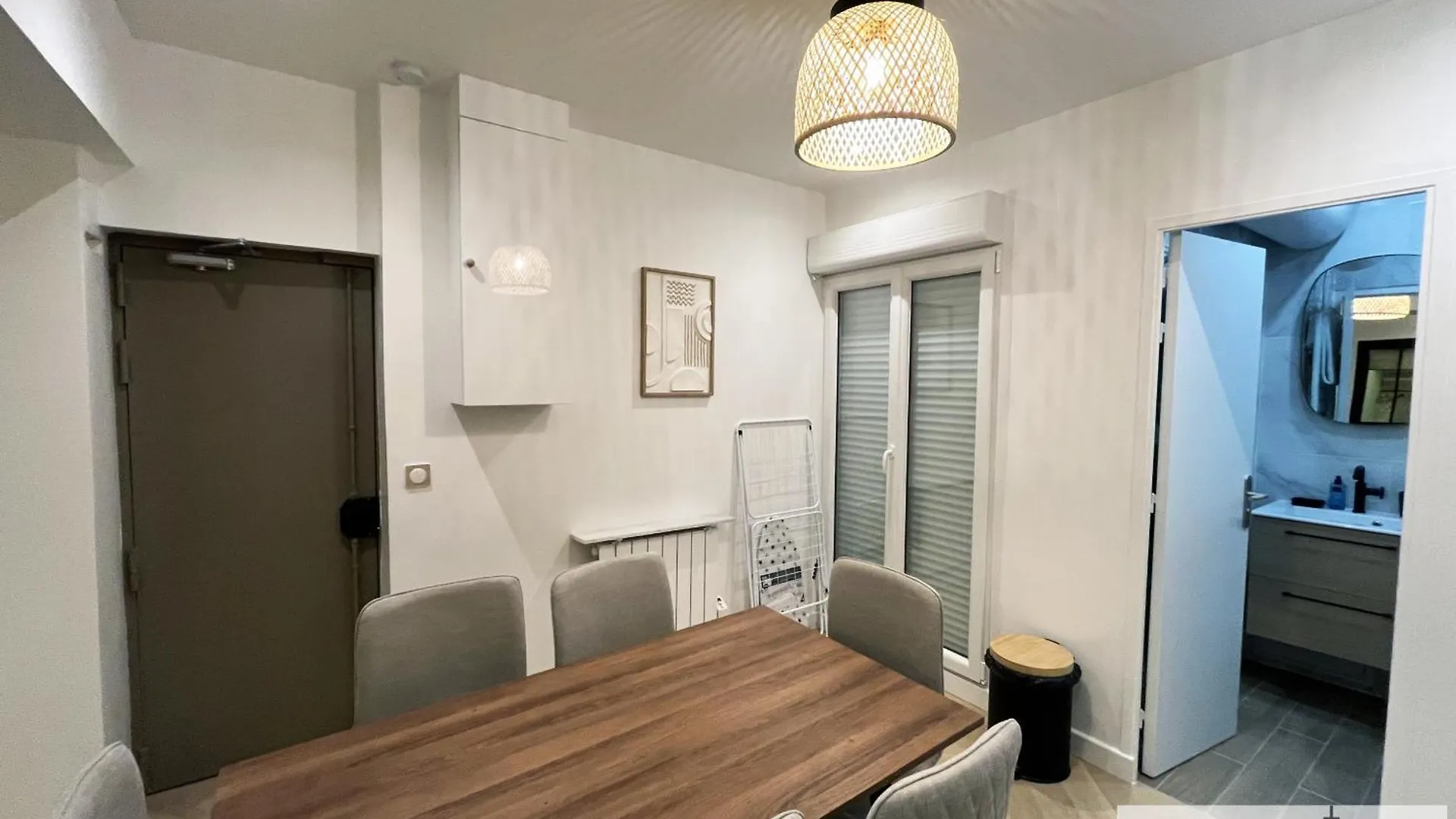 Urban Flat 178 - Cosy Chic 2 Bedroom Flat In פריז