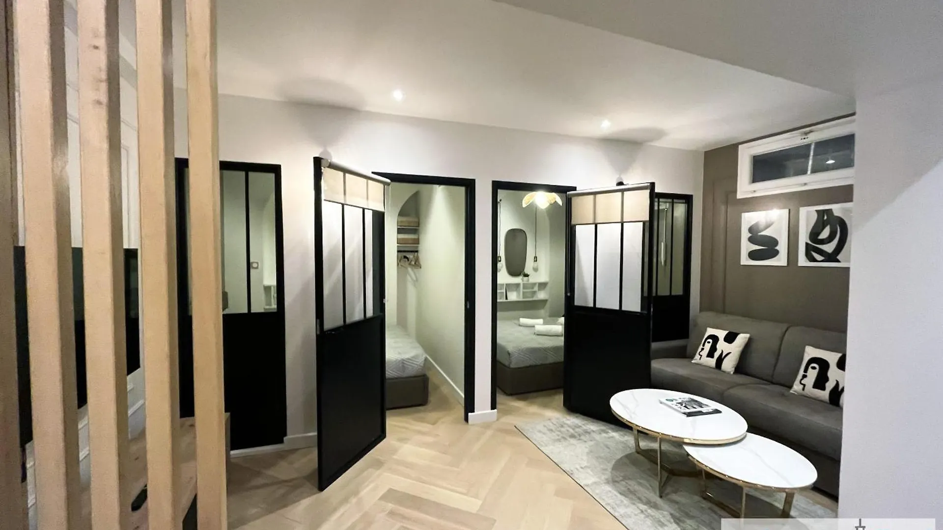 Apartment Urban Flat 178 - Cosy Chic 2 Bedroom Flat In Paris