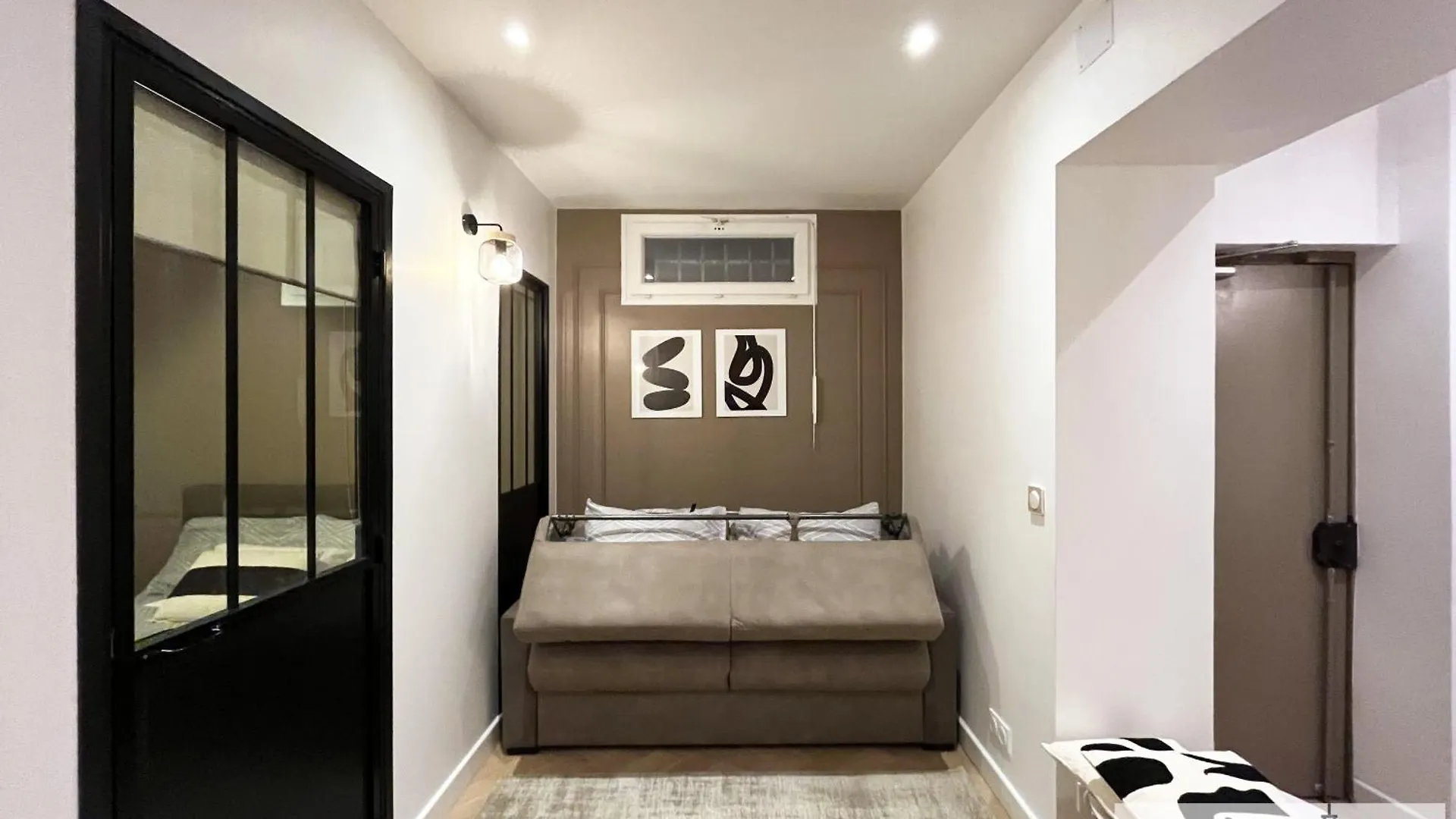 Apartment Urban Flat 178 - Cosy Chic 2 Bedroom Flat In Paris
