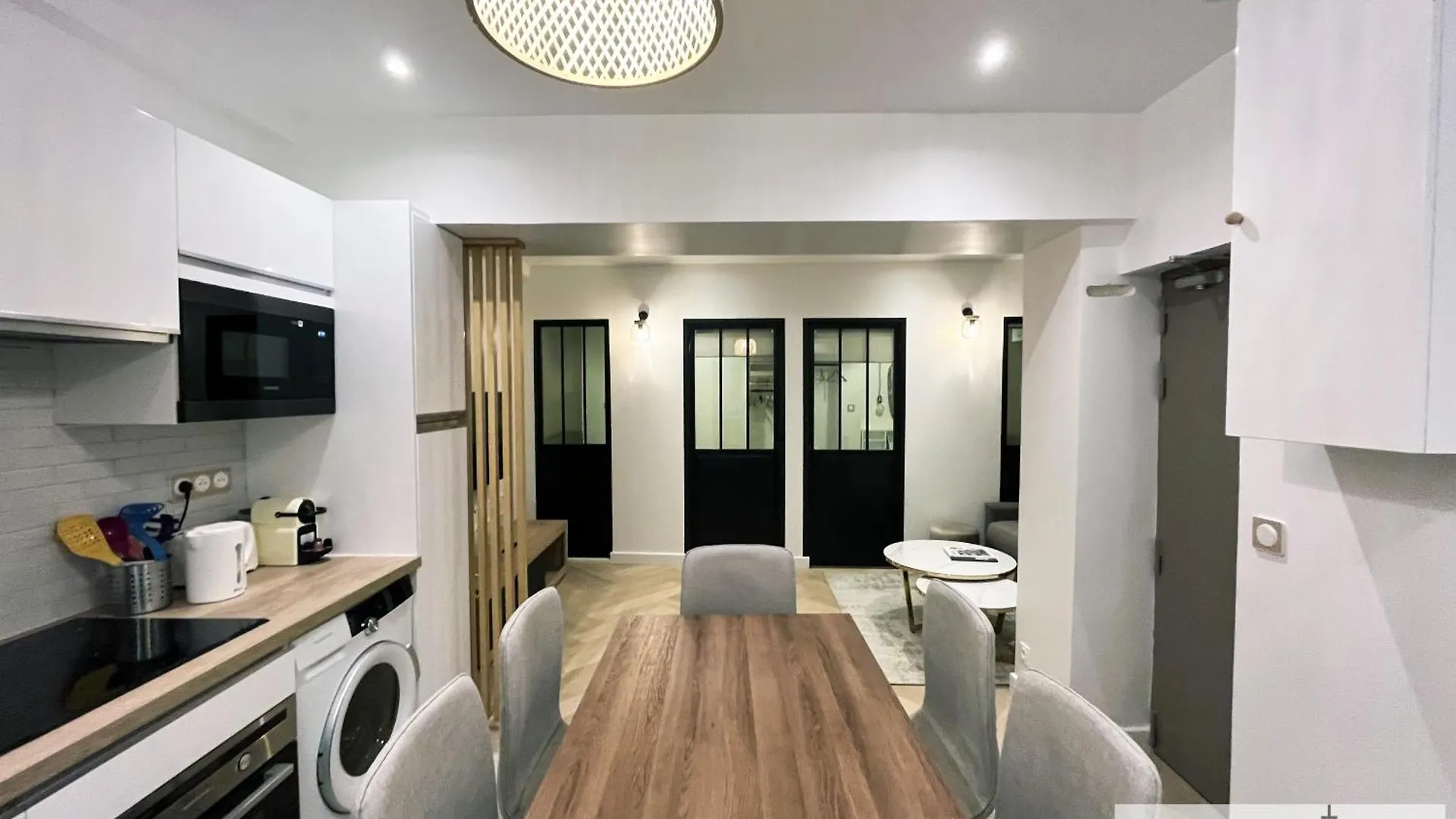 Urban Flat 178 - Cosy Chic 2 Bedroom Flat In Apartment *